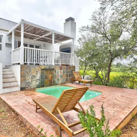 Orange Grove Villa Robertson Exterior photo