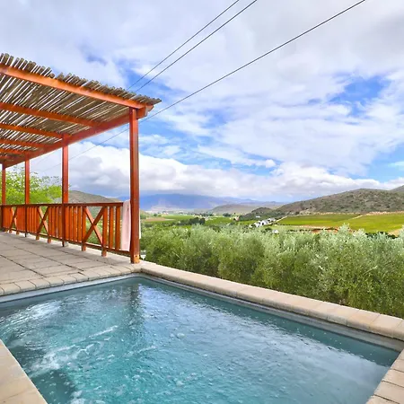 Orange Grove Villa Robertson Exterior photo