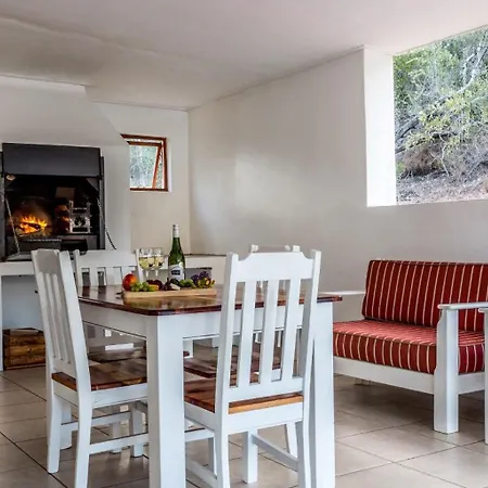 Orange Grove Villa Robertson Room photo